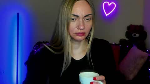 Adalina online show from April 19, 6:10 pm