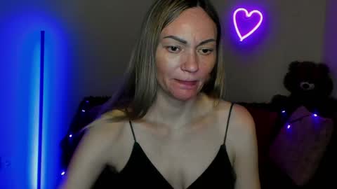 Adalina online show from May 9, 11:49 am