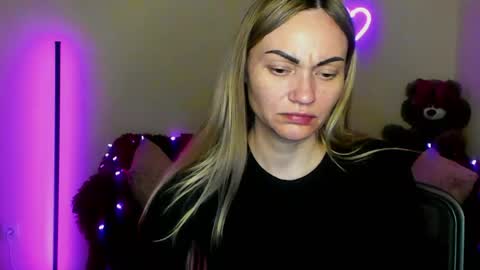 Adalina online show from April 18, 7:07 pm