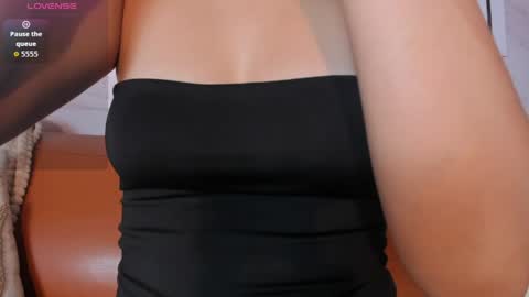 Adalyn Cute online show from June 5, 11:48 am
