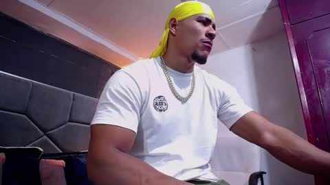 adam_fit19cm online show from October 29, 2:08 pm