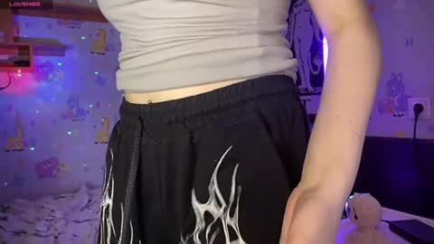 adam_lans online show from April 16, 4:29 pm