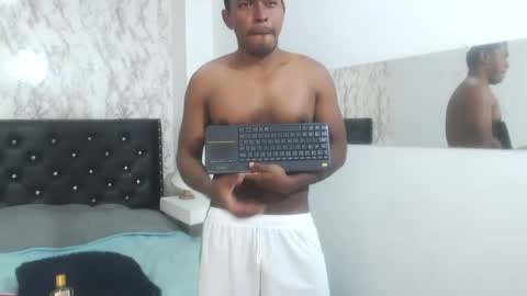 adam_morgan2 online show from September 13, 12:02 am