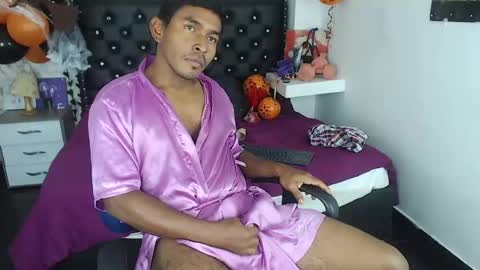 adam_morgan2 online show from October 15, 5:54 am