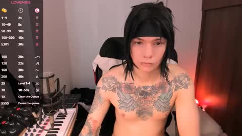  Adam online show from October 31, 9:15 pm