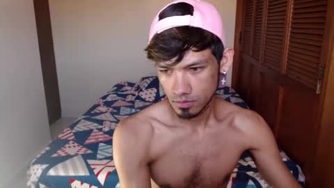 Snapshot of adam_x256 chatting on January 14, 9:51 pm instagram  adam x256 online show from January 14, 9:51 pm