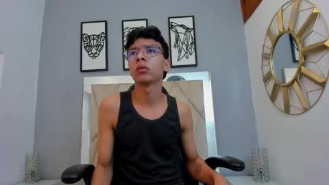 Adams Bobby online show from March 21, 11:15 am