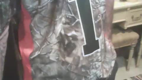 adamsny online show from December 18, 6:41 am