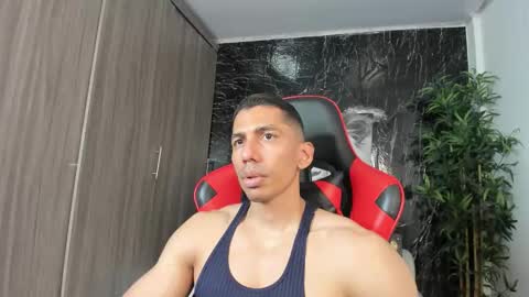 Adan Sin online show from May 6, 5:30 pm