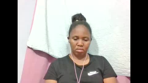 adelealy online show from September 27, 6:22 am