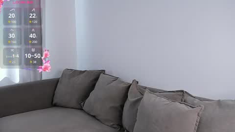 adelexx_zll online show from June 9, 6:13 am