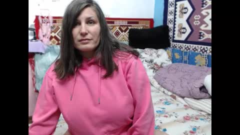 adelinemilf online show from January 19, 8:24 am