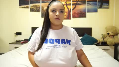 Adellineee online show from October 11, 11:52 pm