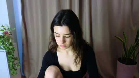 Adellyy online show from April 7, 6:59 am