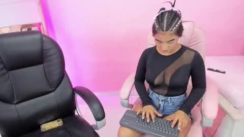 Snapshot of adharacute18_ chatting on September 27, 1:42 pm ADHARA online show from September 27, 1:42 pm