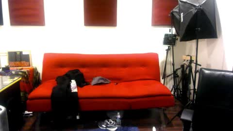 adick_ting online show from November 17, 9:28 pm