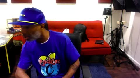 adick_ting online show from October 26, 11:48 pm