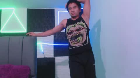 adonis_latin_19 online show from April 14, 7:28 pm