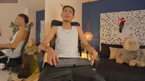 adonis_wb online show from November 23, 8:18 pm