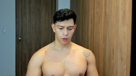 Adrian del Mar online show from May 6, 4:13 pm