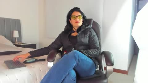 Adriana online show from December 16, 4:19 am