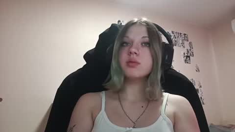 Sofa online show from June 24, 11:28 am
