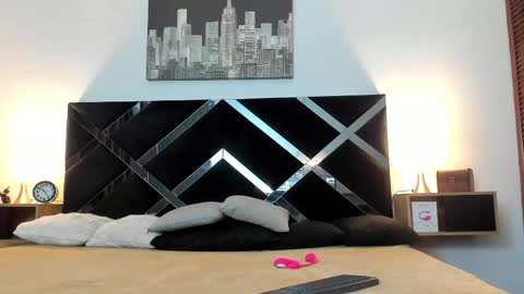 Adrian online show from April 13, 3:22 am