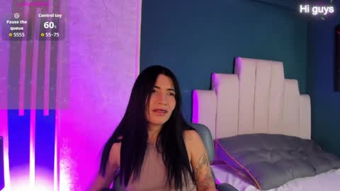 adriienne_ online show from April 20, 8:23 pm