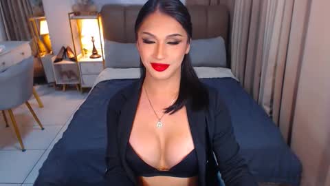 Ur Dream girl online show from February 17, 11:42 am