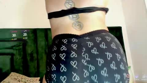    online show from April 16, 8:09 pm