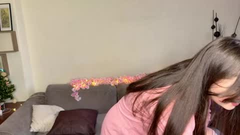 Lana  1800 - 0330 UTC   Mia 0700- 1630 UTC online show from March 27, 6:30 am