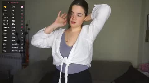 Lana  1800 - 0330 UTC   Mia 0700- 1630 UTC online show from August 6, 6:22 am