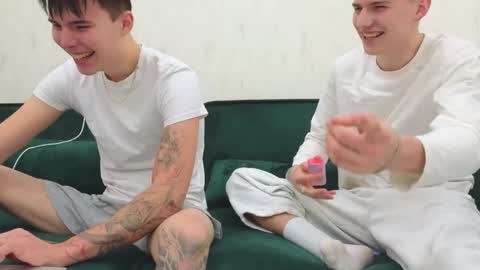 Mark online show from April 6, 12:50 pm