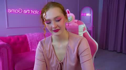 Snapshot of agatafoxley chatting on September 23, 6:47 pm AgataFoxley online show from September 23, 6:47 pm
