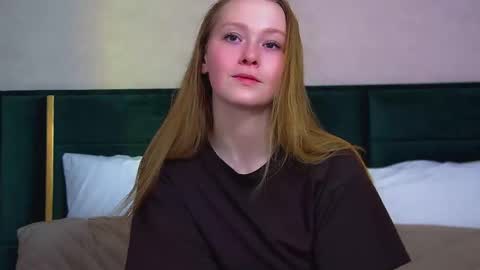 AgataFoxley online show from March 11, 6:33 pm