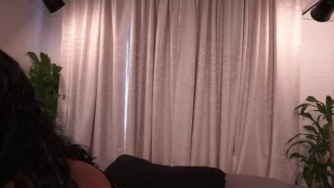 Val   inst  agatha clls online show from February 3, 7:51 pm