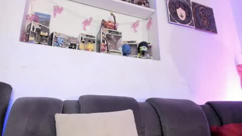 Camila     2 online show from May 18, 4:07 am