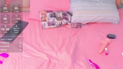 Snapshot of agegape018 chatting on October 2, 9:46 pm agegape018 online show from October 2, 9:46 pm