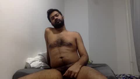 aggaggs online show from January 23, 1:24 pm