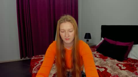 Snapshot of agnesarden chatting on October 12, 6:54 pm AgnesArden online show from October 12, 6:54 pm