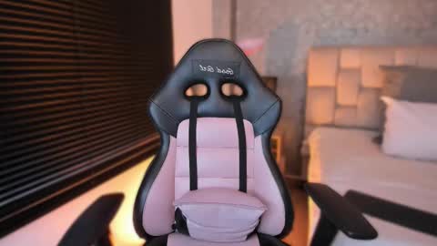 Ahmara  online show from December 5, 11:52 am