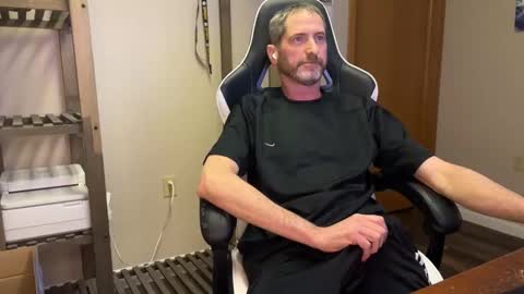 AhShucks online show from April 6, 4:46 am