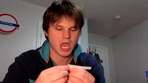 Ahblah online show from December 18, 11:55 pm