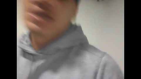 Snapshot of ahntony__69 chatting on December 5, 1:31 am ahntony  69 online show from December 5, 1:31 am