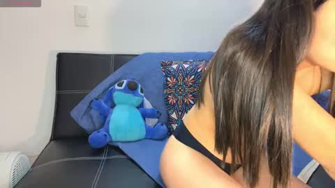 AHSLEY online show from December 18, 2:29 am