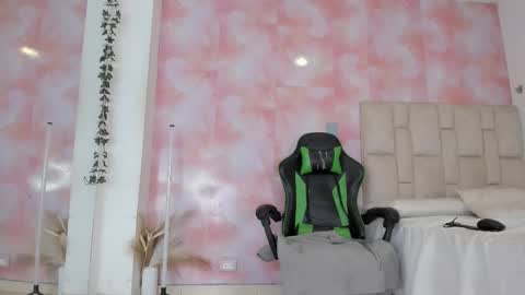 karoline  online show from March 27, 12:38 am