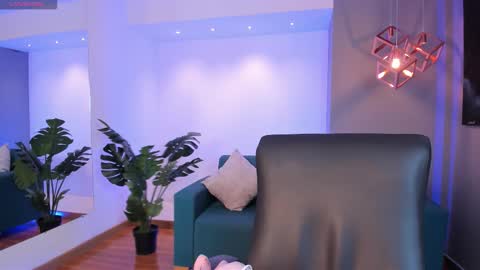 aidajoness online show from November 11, 12:07 pm