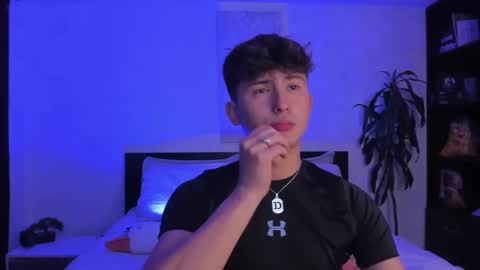 A H  online show from February 7, 3:45 am