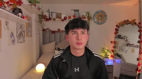 A H  online show from November 12, 11:51 pm