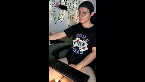 Aiden online show from March 6, 9:47 pm